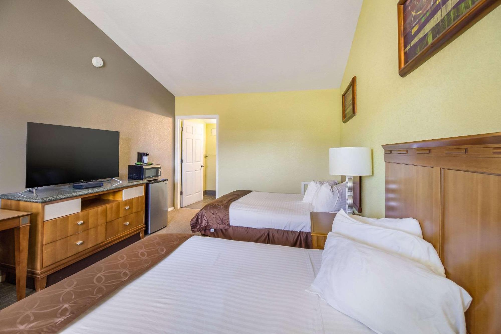 Rodeway Inn Каспер Экстерьер фото